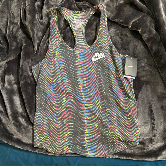 Nike Women’s Tank Top - Picture 1 of 7